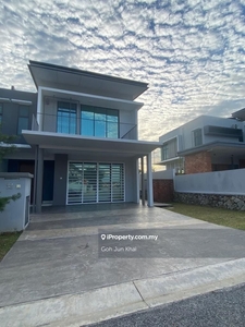 Freehold 2 Storey Terrace End Lot @ Gated Guarded Parkville Paya Emas