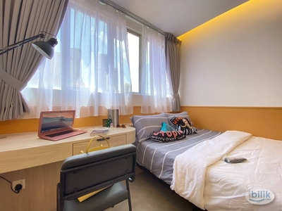 Master Bedroom At Bukit Bintang With Private Bathroom : Just 6 Min Walk To Berjaya Times Square