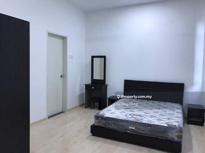 Parkhill Residence 3 rooms unit near Apu, Lrt, Astro for rent
