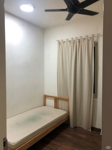 Sentul Village - Muslim Friendly Room for Rent