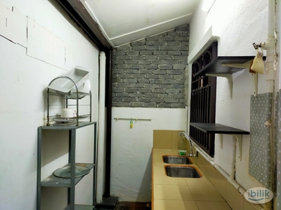Single Room at Desa Setapak, Setapak