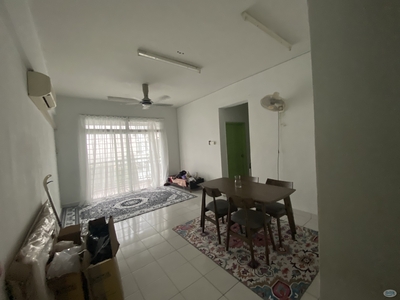 Single Room at Tasik Heights Apartment, Bandar Tasik Selatan