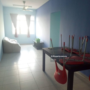 South city plaza ,the academia 3 room unit for sale