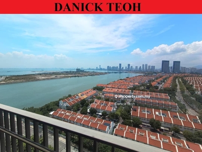 Straits Residences 1292sf Condo Seaview Located in Tanjung Tokong