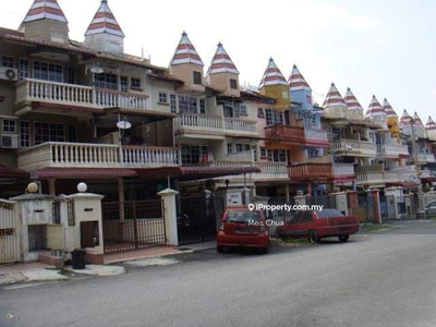 Taman Putri Jaya (Cartoon House) 3 Storey Freehold House For Sale