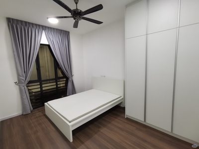 Vertu Resort Condo Fullly furnished Aircond Master room include utilities private bathroom MIX GENDER