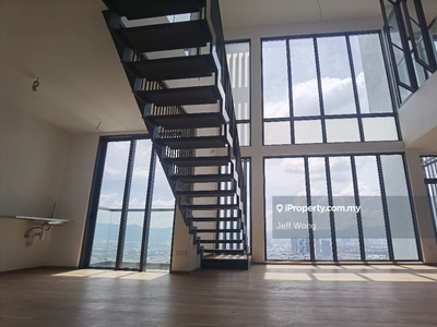 Limited Twy Penthouse, duplex for sale
