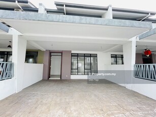22x80 2sty house Rawang M Residence Facing Playground