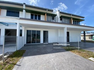 Brand new completion Double Storey Linkhouse type Alura Bukit Raja