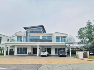 Corner Lot Semi-D house for Sale at My Diva Perdana Lakeview East