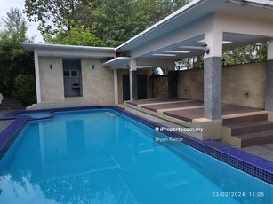 Country Heights, Kajang - Bungalow for Rent (with luxurious pool)