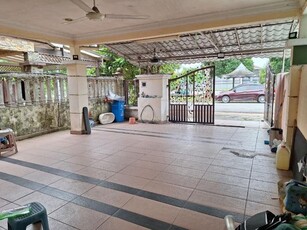 Desa Latania Seksyen 36 Shah Alam 2 Storey Terrace RENO FACING OPEN