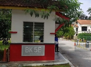 Gated&Guarded 2sty house at Bandar Kinrara Hening for Sale