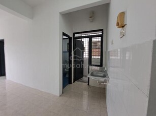 Nilai, Desa Palma, Block F Level 5, 3 Bedroom 2 bathroom