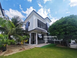 The Hills 2.5 Storey Bungalow Renovated with Fully Furnished Unit