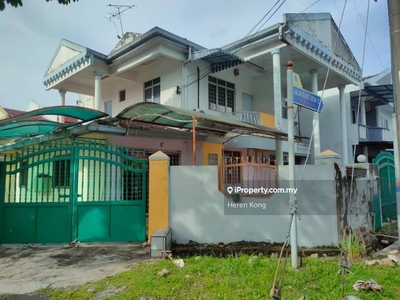 Double Storey Coner lot for sale!