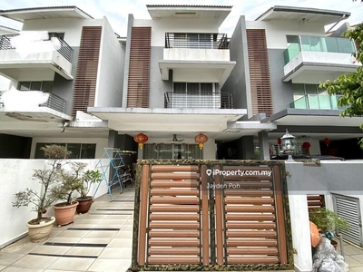 Nicely Renovated 2.5 Storey in Kota Emerald, Call Jayden to View today