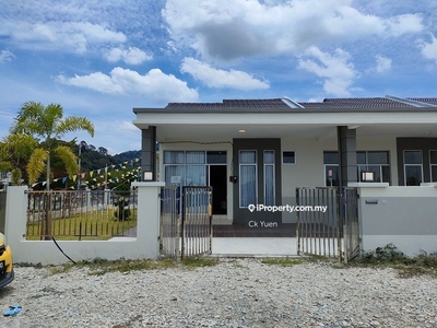 Terrace house for Sale