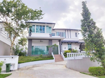 Amverton Hills Luxury Bungalow @ U17 Shah Alam