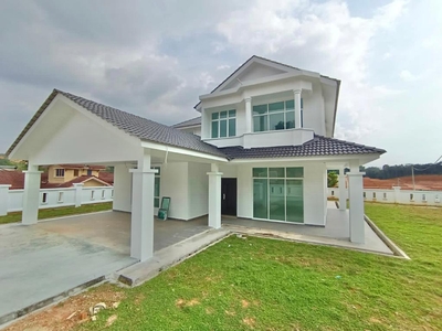 BRAND NEW DOUBLE STOREY BUNGALOW, HUGE EXTRA LAND WITH ENGLISH DESIGN