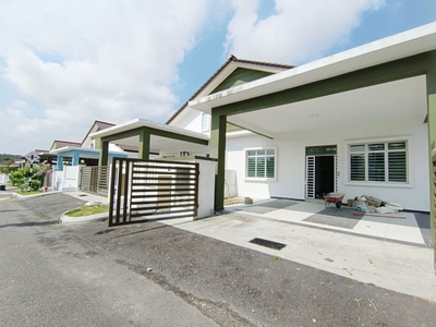 [FACING TASIK, GUARDED] Rumah Semi-D 1 Tingkat Taman Villa Bukit Negeri, Senawang.