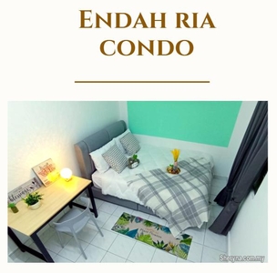 Premium MIddle Room For Rent At Endah Ria Condominium