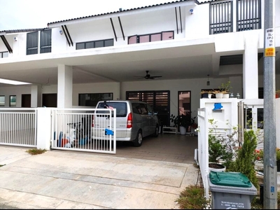RENOVATED ELEGANT Double Storey, Hijayu 2 Resort Homes, Bandar Sri Sendayan, Negeri Sembilan