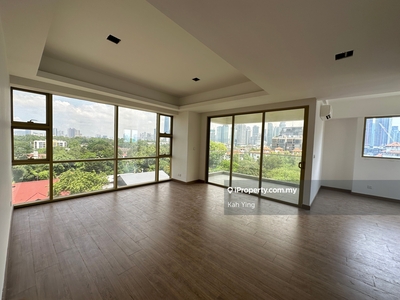 Spacious 3 bedrooms with Two Balconies KLCC View