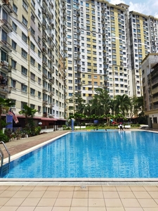 Taman Bukit Serdang @ Vista Impianna Apartment (SUBSALE)