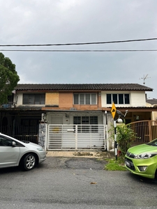 Taman Putra. Ampang, Selangor 2 Storey House For SALE!! Fully Extended!! Open Facing!!