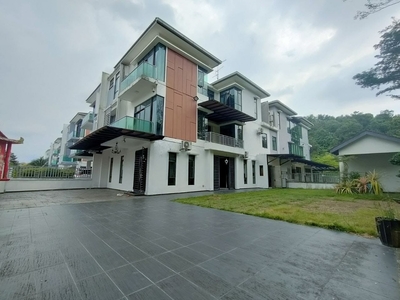 Taman Skudai indah 2 Big land 3 Storey cluster house for Sale