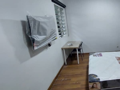 2 room fully furnish for rent rm 1800 @ titiwangsa sentral condo near hkl , lrt