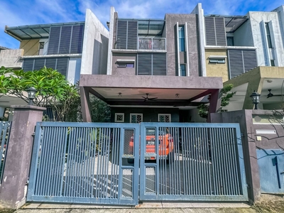 3 Storey Superlink House, Laman Glenmarie, Seksyen U1, Shah Alam