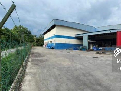 古來Batu24 Jalan Air Hitam Kelapa Sawit 工厂出售 大路旁