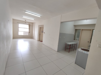 Calisa Residence Rent, 3 Rooms 2 Bath Basic Unit, Puchong Taman Mas Sepang