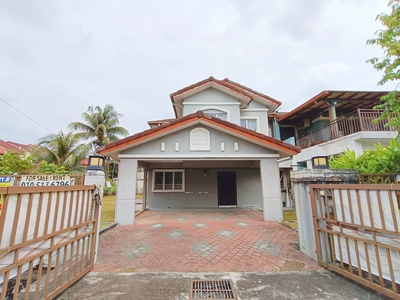 (CORNER LOT) Double Storey House Taman Pinggiran USJ 1,Shah Alam