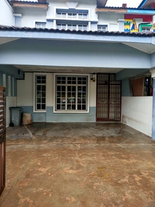 Double Storey House in Pulai Jaya for Rent
