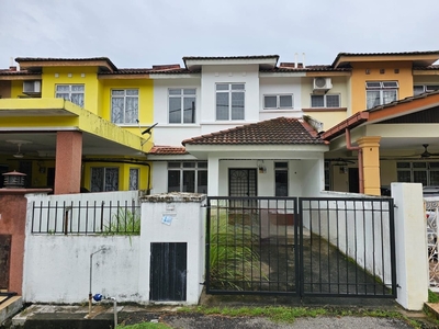 [ NEW REFURBISH ] 2Sty House at Bandar Tasik Kesuma Beranang Semenyih