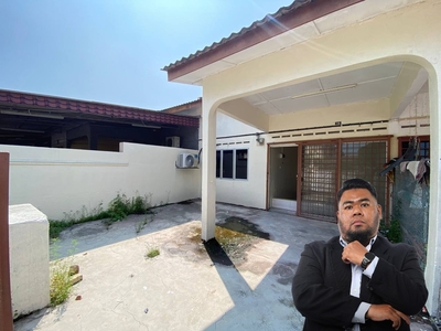 Rumah Teres 1 Tingkat di Jalan Mempari 10, Taman Bayu, Meru Klang untuk dijual.