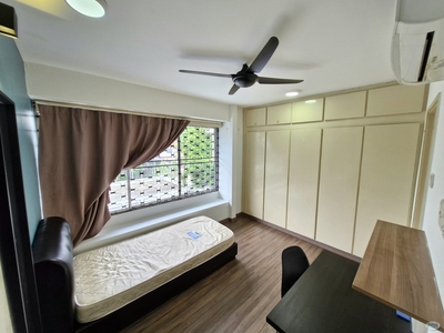 [AC, WATER, ELECTRICITY Included!!] Comfortable Single Rooms With Attached Bathroom @ SS1 / SS2 / Taman Paramount / Sea Park / Petaling Jaya