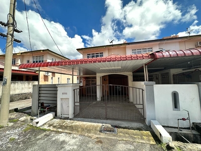 Bandar Puteri Jaya 2 Storey Terrace Below Market With Renovation Patrly Furnish