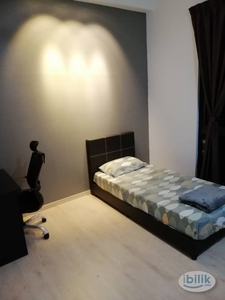 [MALE UNIT]✨FULLY FURNISHED✨ PARKHILL RESIDENCE ROOM FOR RENT