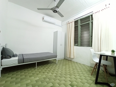 Taman Pelangi Big and Cozy Single Room Available