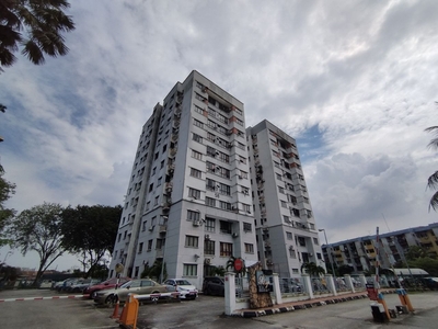 WTS/For Sale Apartment Alunan Bayu Seksyen 24 Shah Alam.