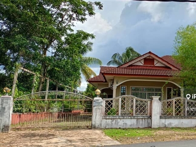 Banglo Kampung Tasek, Bukit Payong next to Taman Sri Pahlawan