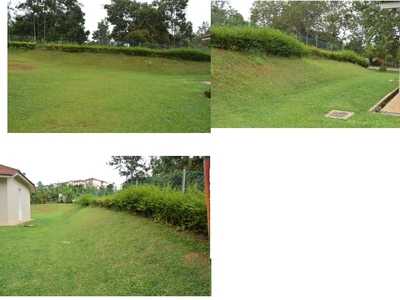 Bukit Beruntung Bungalow with Big Lawn For Sale