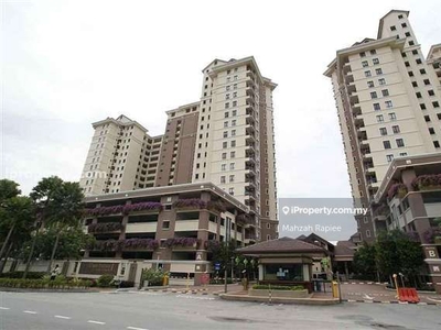 Corner unit with Ground Floor Casa Indah 1 Kota Damansara for Sale