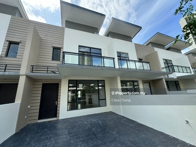 Double Storey Central park Terrace house at Tampoi