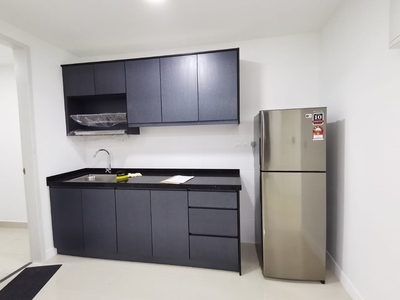 Emerald Hills @ Cheras 2r2b / Partly Furnished Unit For Rent