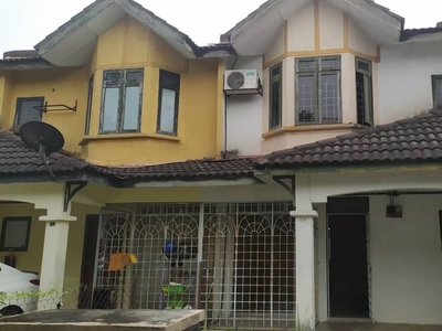 (FOR RENT) 2- storey Landed House @ Taman Putra Perdana ,Puchong